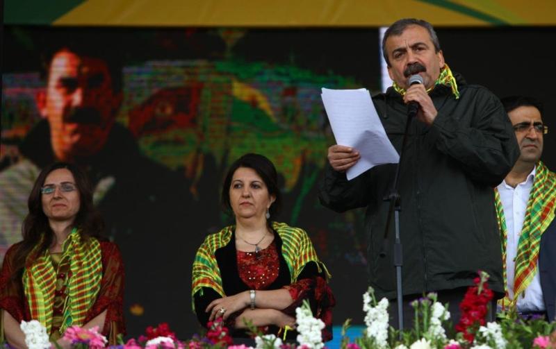 Diyarbakır'daki Nevruz kutlamalarında Öcalan'ın gönderdiği mesaj paylaşılmıştı / Fotoğraf: Sputnik Türkiye